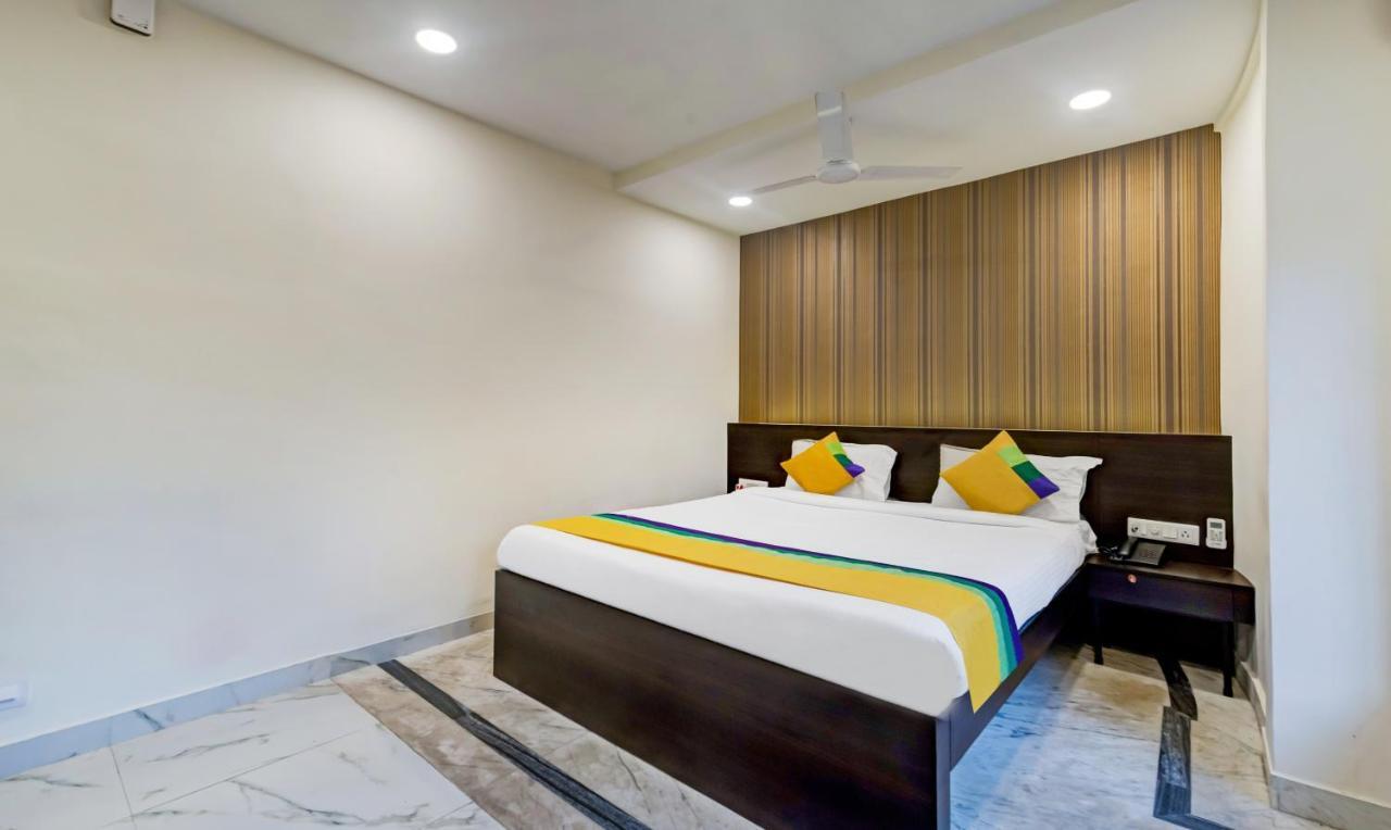 Itsy Hotels Neeranand Plaza Calcutta Exterior foto