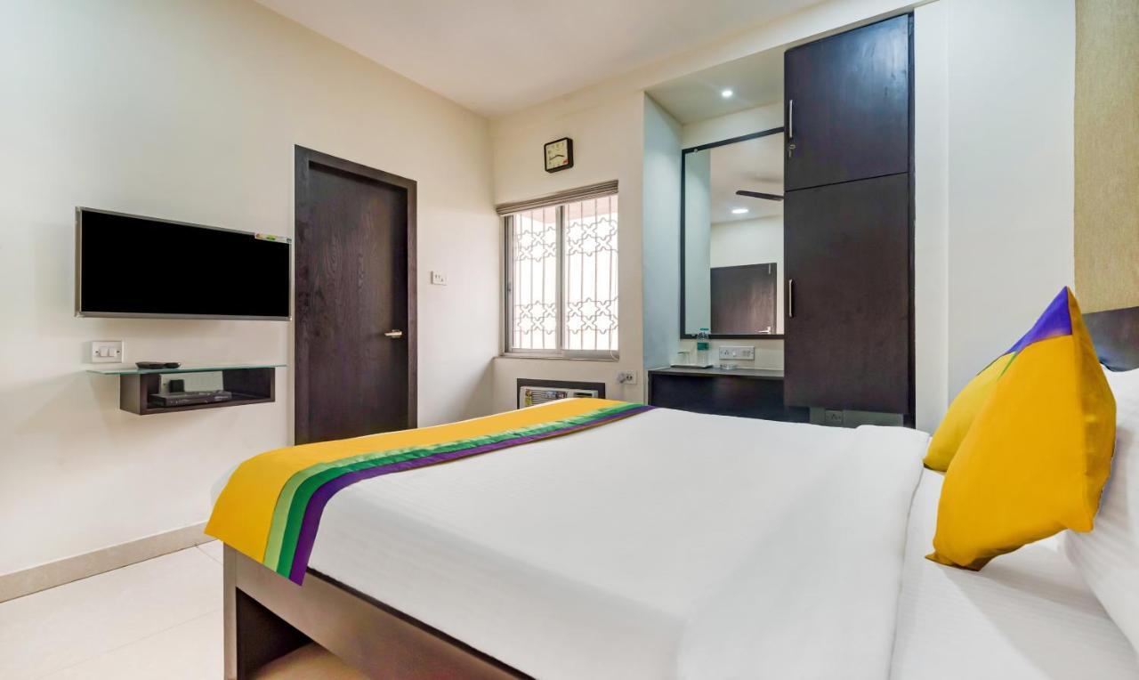Itsy Hotels Neeranand Plaza Calcutta Exterior foto